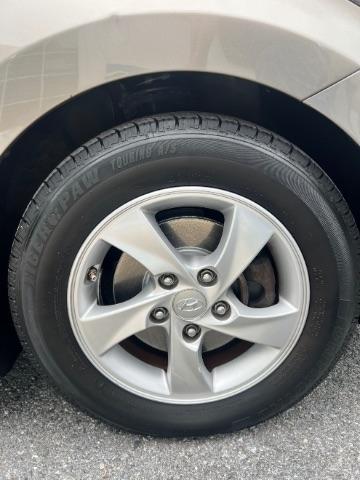 Hyundai Elantra SE 6AT 2015