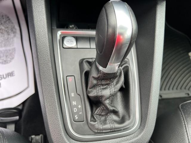 Volkswagen Jetta 1.4T SE 6A 2017
