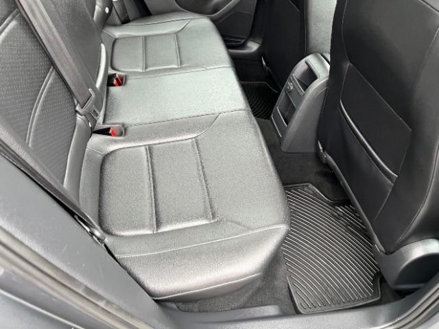 Volkswagen Jetta 1.4T SE 6A 2017