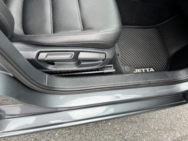 Volkswagen Jetta 1.4T SE 6A 2017