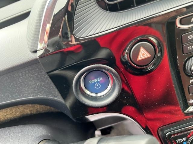Toyota Prius c LE 2019