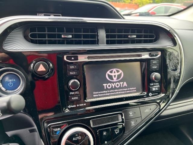 Toyota Prius c LE 2019