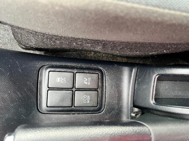 Toyota Prius c LE 2019