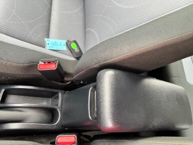 Toyota Prius c LE 2019