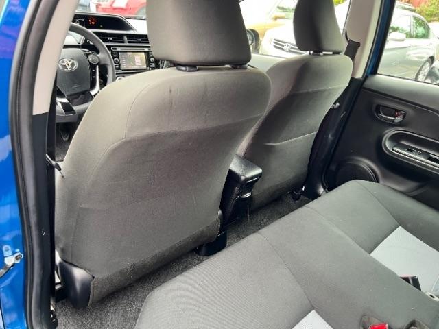 Toyota Prius c LE 2019