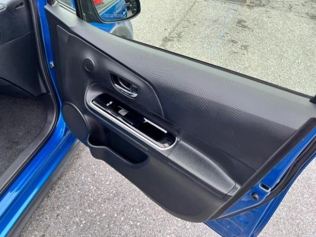 Toyota Prius c LE 2019