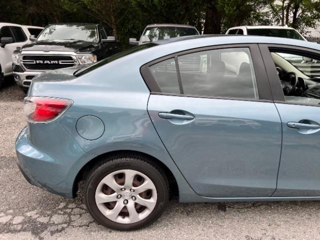 Mazda MAZDA3 i Sport 4-Door 2011