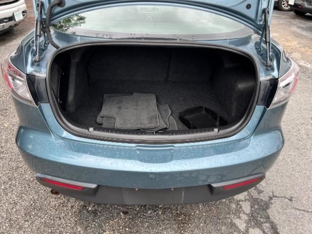 Mazda MAZDA3 i Sport 4-Door 2011