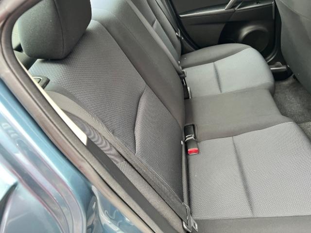 Mazda MAZDA3 i Sport 4-Door 2011