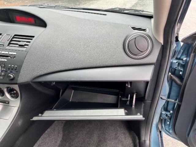 Mazda MAZDA3 i Sport 4-Door 2011