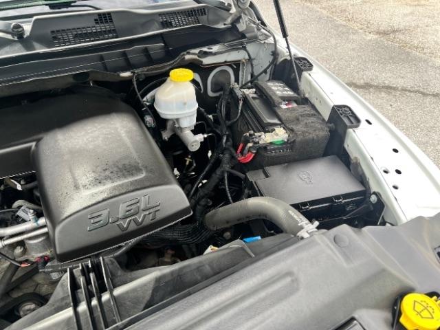 RAM 1500 Classic Tradesman Crew Cab SWB 4WD 2021
