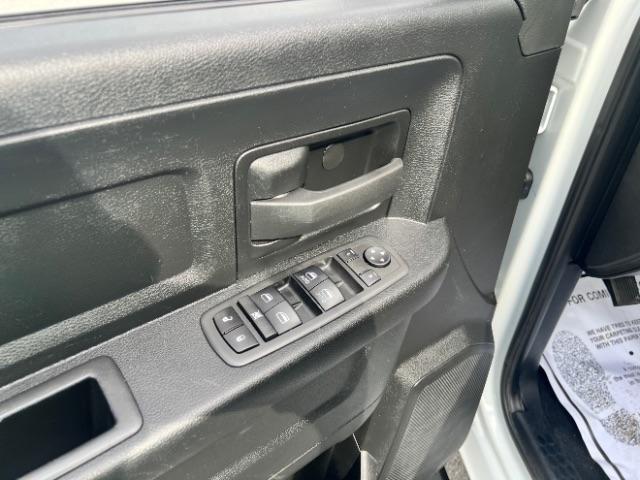 RAM 1500 Classic Tradesman Crew Cab SWB 4WD 2021