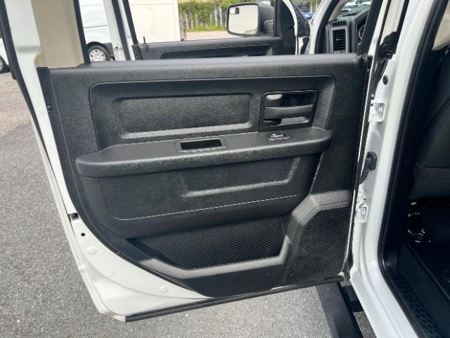 RAM 1500 Classic Tradesman Crew Cab SWB 4WD 2021