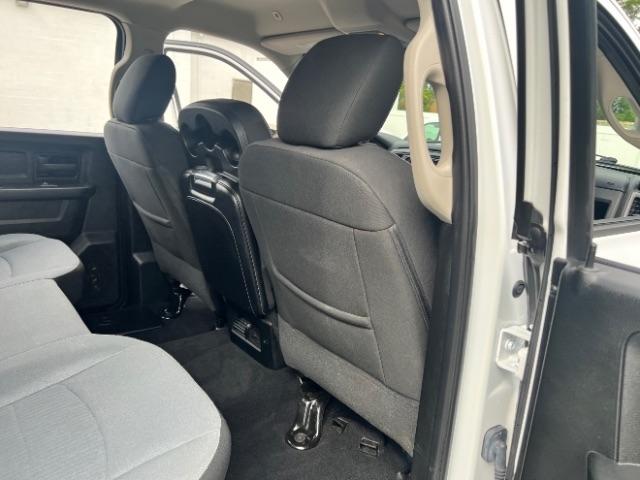 RAM 1500 Classic Tradesman Crew Cab SWB 4WD 2021