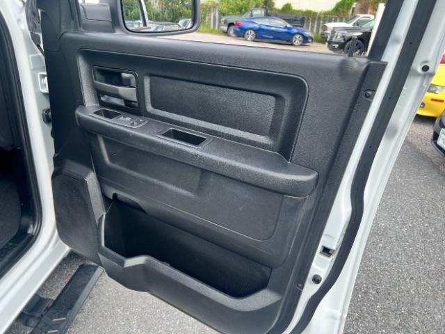 RAM 1500 Classic Tradesman Crew Cab SWB 4WD 2021