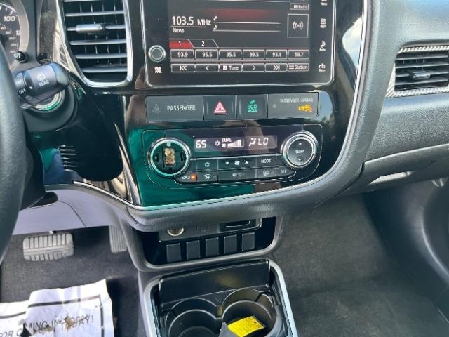 Mitsubishi Outlander SEL AWD 2018
