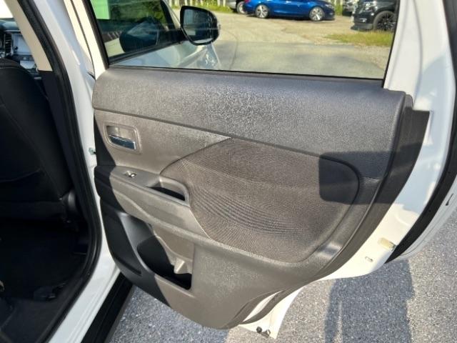Mitsubishi Outlander SEL AWD 2018