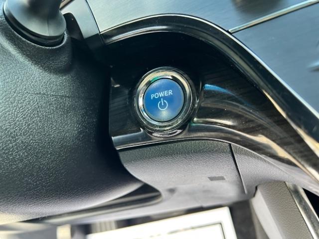 Toyota Avalon Hybrid Limited 2014