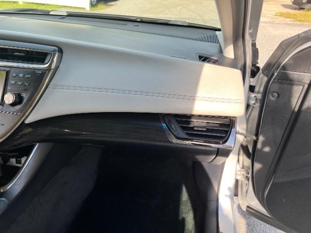 Toyota Avalon Hybrid Limited 2014
