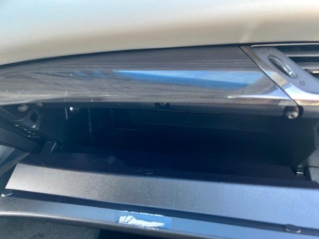 Toyota Avalon Hybrid Limited 2014