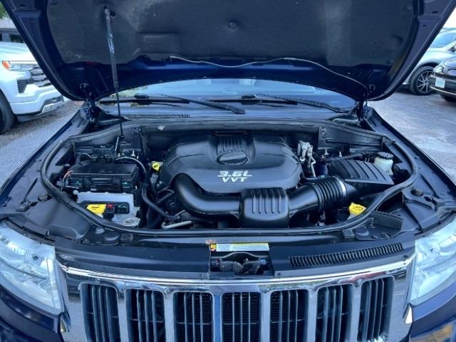 Jeep Grand Cherokee Laredo 4WD 2012