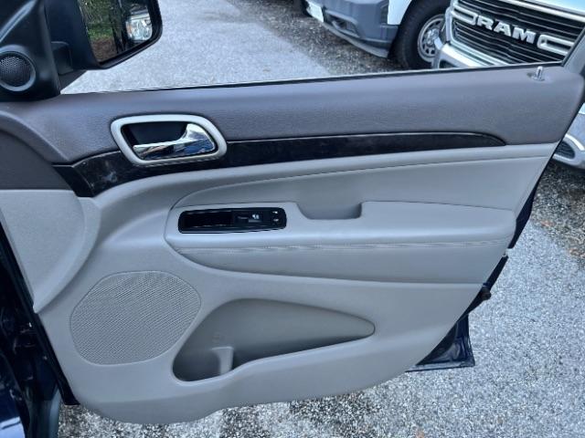 Jeep Grand Cherokee Laredo 4WD 2012