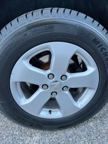 Jeep Grand Cherokee Laredo 4WD 2012