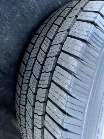 Jeep Grand Cherokee Laredo 4WD 2012