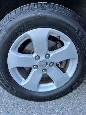 Jeep Grand Cherokee Laredo 4WD 2012