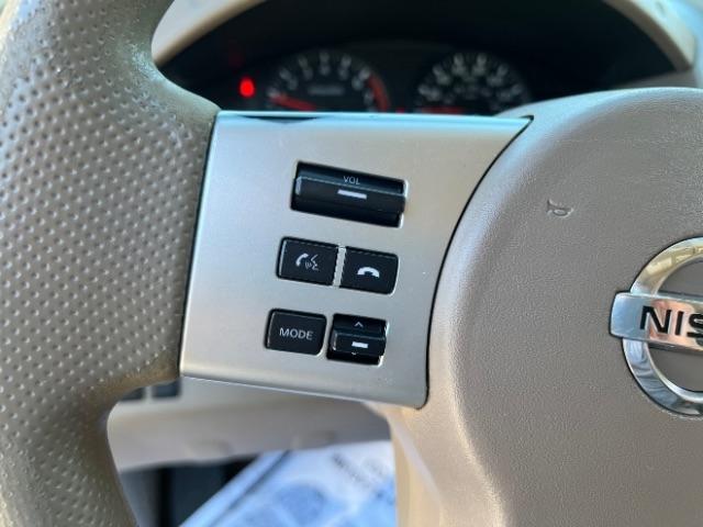 Nissan Frontier SV King Cab I4 5MT 2WD 2017