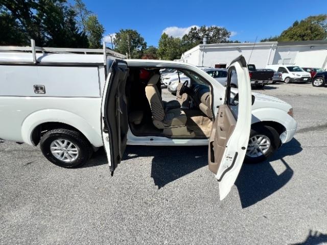 Nissan Frontier SV King Cab I4 5MT 2WD 2017