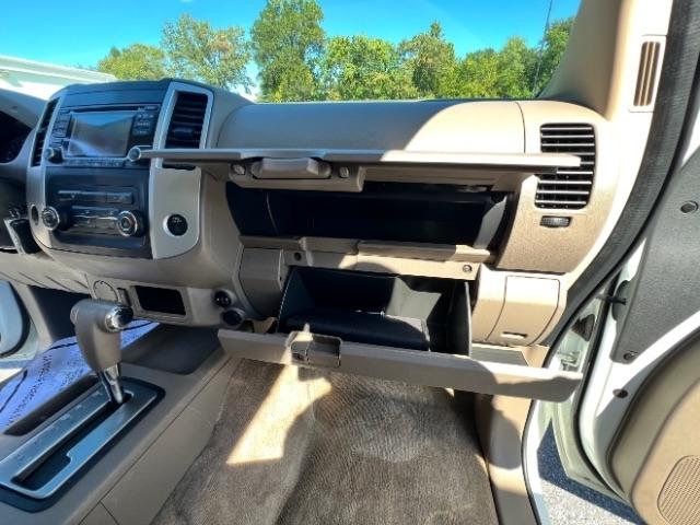 Nissan Frontier SV King Cab I4 5MT 2WD 2017