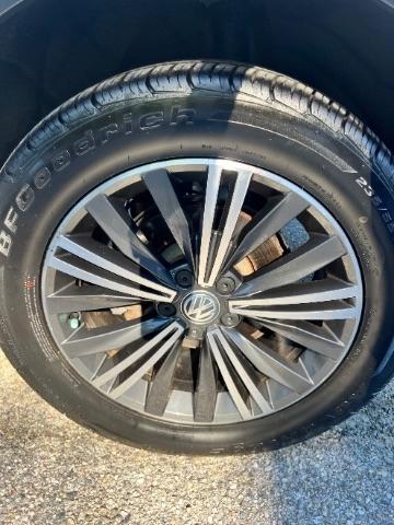 Volkswagen Tiguan SEL 4Motion AWD 2018