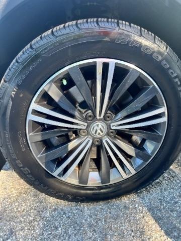 Volkswagen Tiguan SEL 4Motion AWD 2018