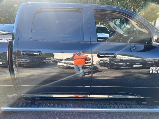 RAM 1500 Sport Crew Cab SWB 4WD 2017