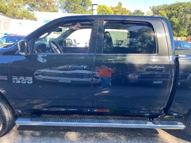 RAM 1500 Sport Crew Cab SWB 4WD 2017