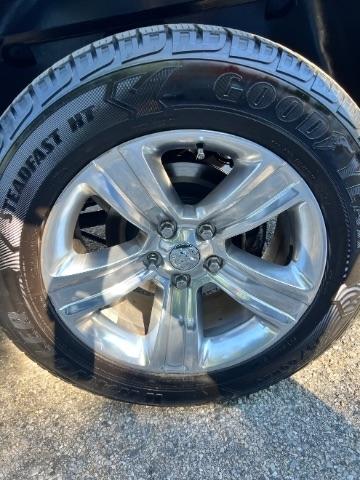 RAM 1500 Sport Crew Cab SWB 4WD 2017
