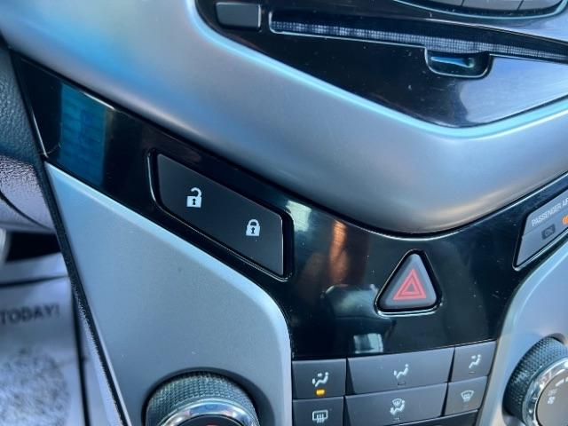 Chevrolet Cruze 1LT 2012