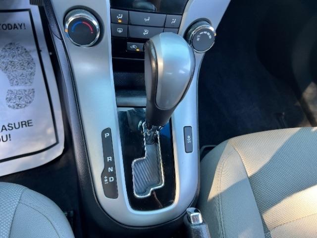 Chevrolet Cruze 1LT 2012