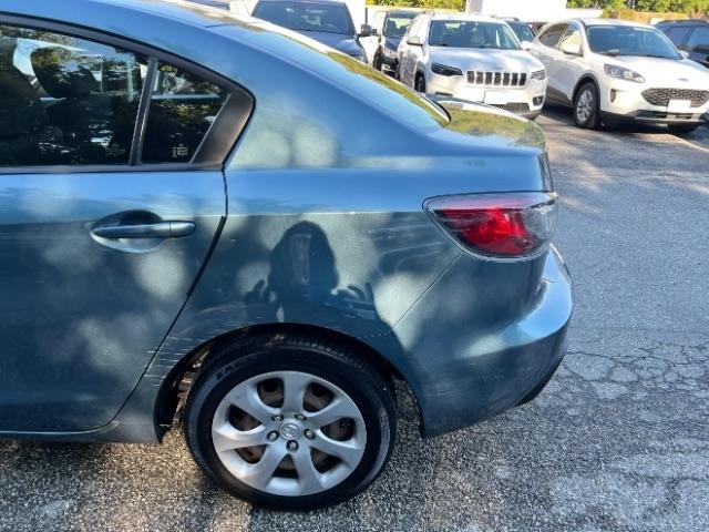 Mazda MAZDA3 i Sport 4-Door 2011