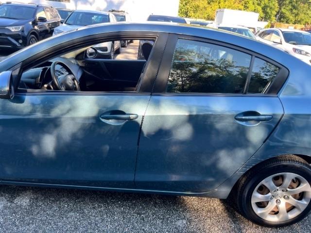 Mazda MAZDA3 i Sport 4-Door 2011
