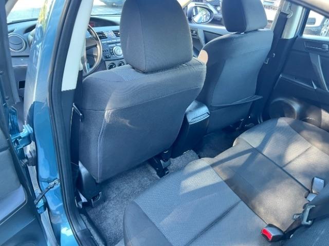 Mazda MAZDA3 i Sport 4-Door 2011