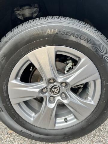 Toyota RAV4 XLE AWD 2022