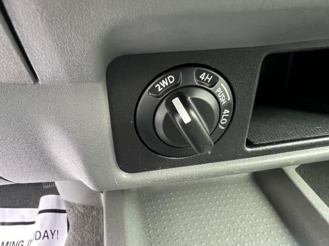 Nissan Frontier LE Crew Cab Long Bed 4WD 2007