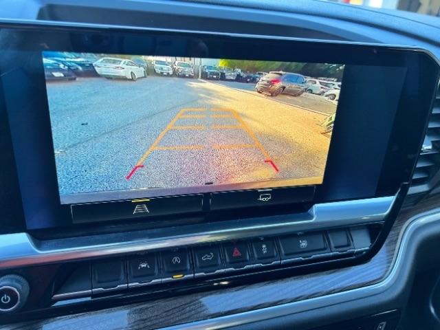 Chevrolet Silverado 1500 LT Crew Cab 4WD 2022