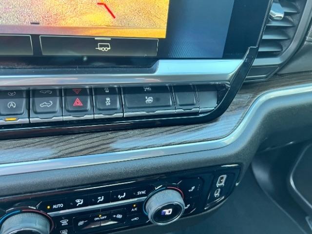 Chevrolet Silverado 1500 LT Crew Cab 4WD 2022