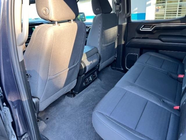 Chevrolet Silverado 1500 LT Crew Cab 4WD 2022
