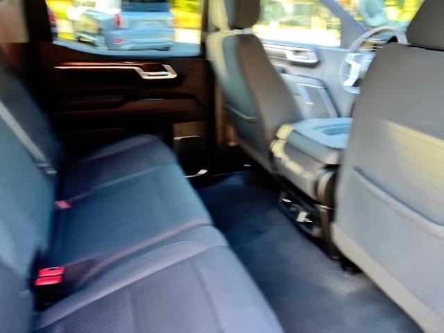 Chevrolet Silverado 1500 LT Crew Cab 4WD 2022
