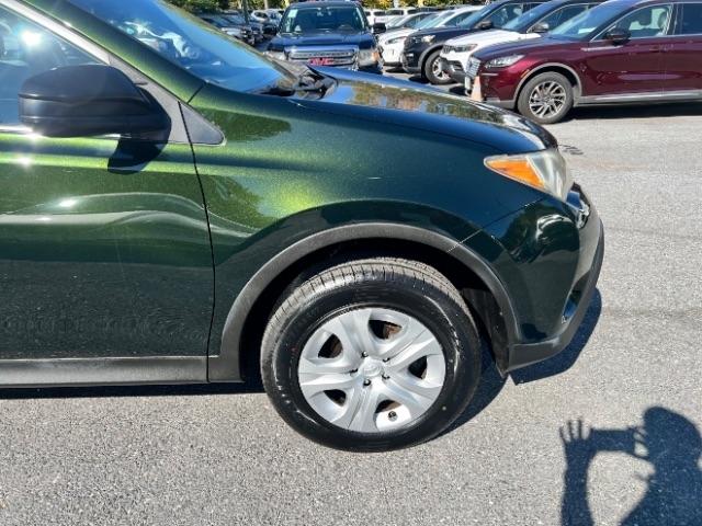 Toyota RAV4 LE FWD 2013