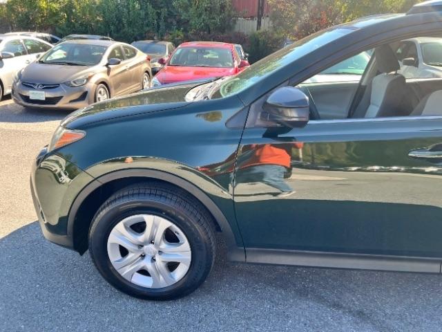 Toyota RAV4 LE FWD 2013